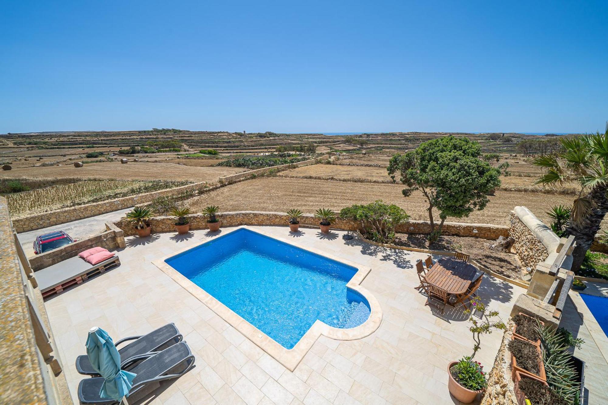 Lonza Gharb Farmhouse מראה חיצוני תמונה
