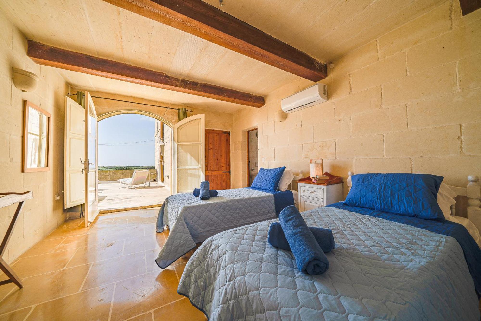 Lonza Gharb Farmhouse מראה חיצוני תמונה