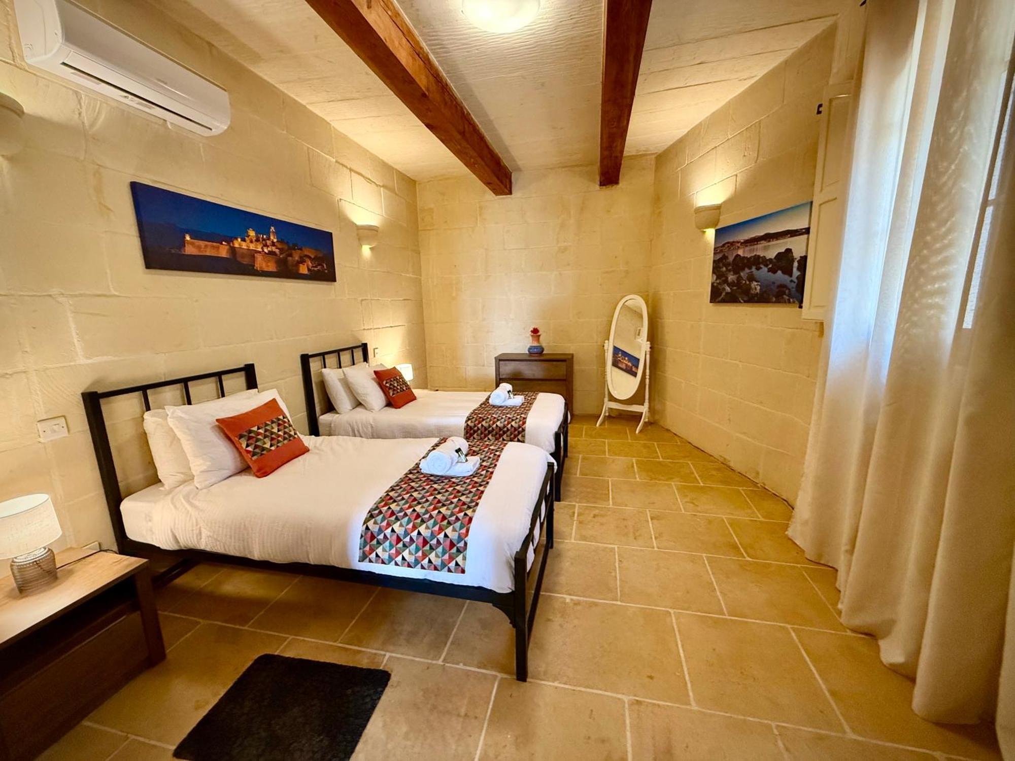 Lonza Gharb Farmhouse מראה חיצוני תמונה