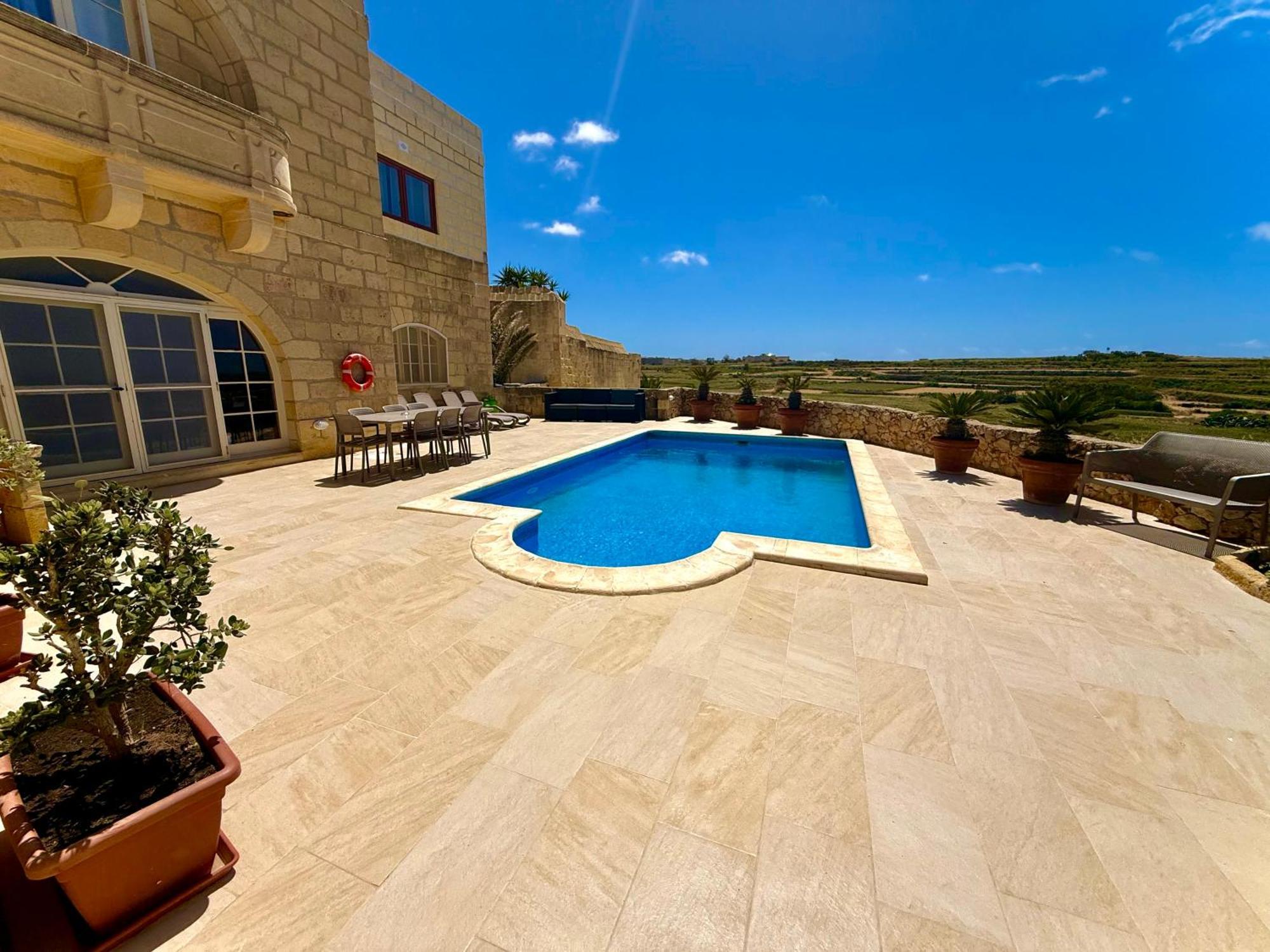 Lonza Gharb Farmhouse מראה חיצוני תמונה