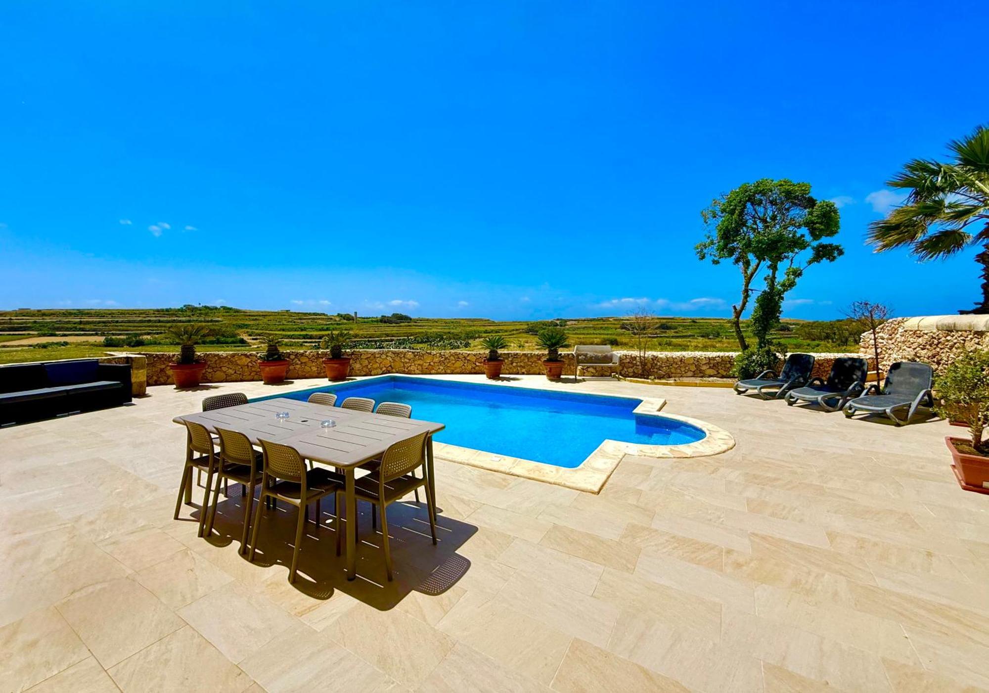 Lonza Gharb Farmhouse מראה חיצוני תמונה